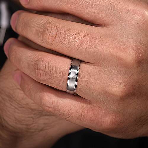 Gabriel and co on sale mens wedding bands